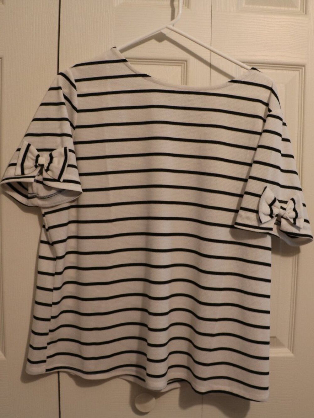 Elle Short Sleeve White with Black Stripes Top XL